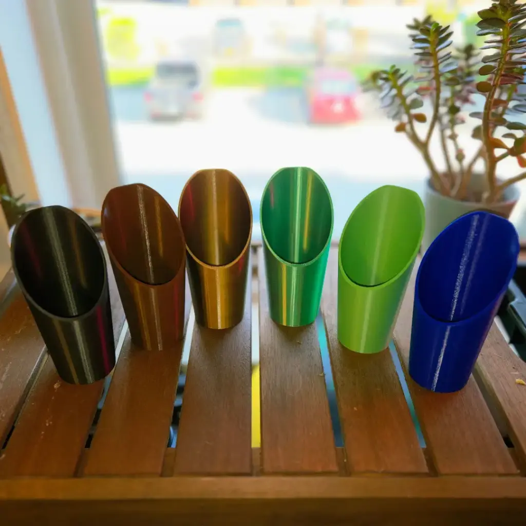 The Planter's Pal-Soil Scoop